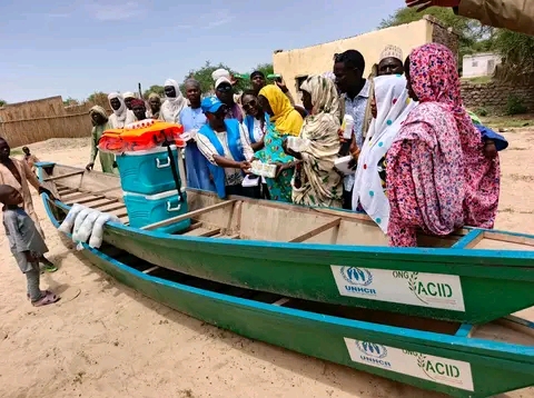 ACID et le HCR renforcent les moyens de subsistance des personnes déplacées à travers la remise de kits de pêche